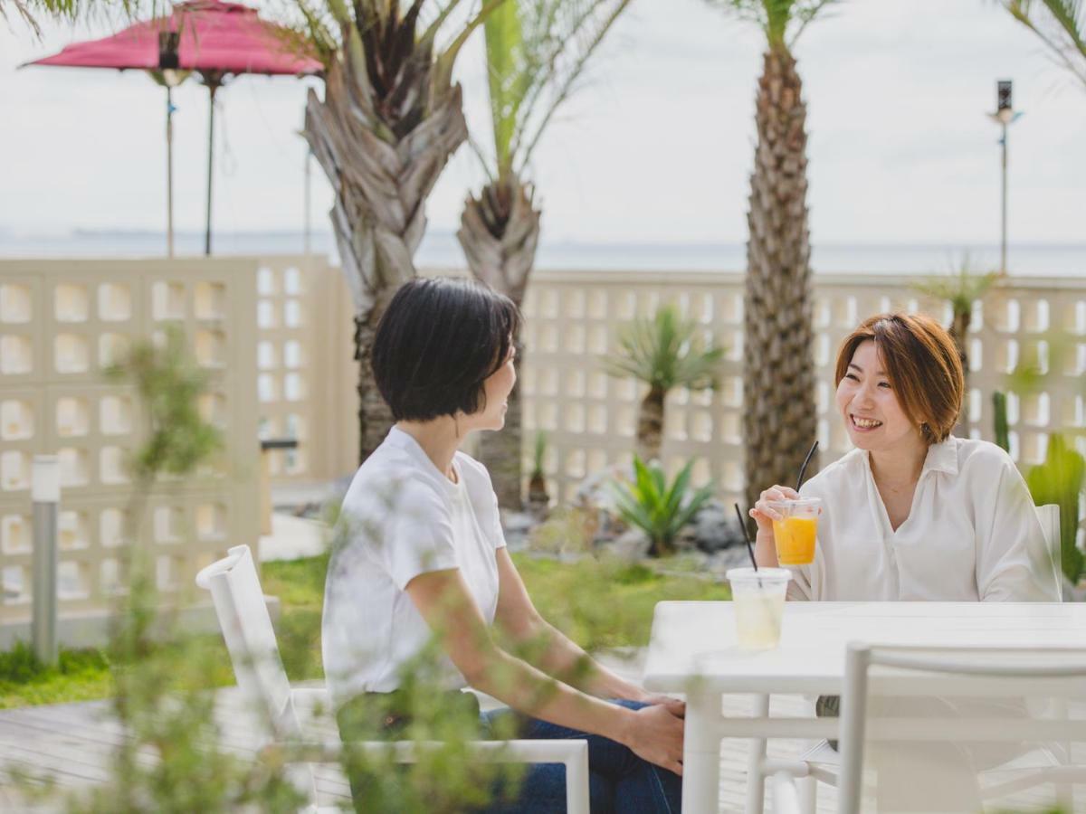 ไฮด์เอาต์ โอกินาวา อูรุมะ Hotel อุรุมะ ภายนอก รูปภาพ